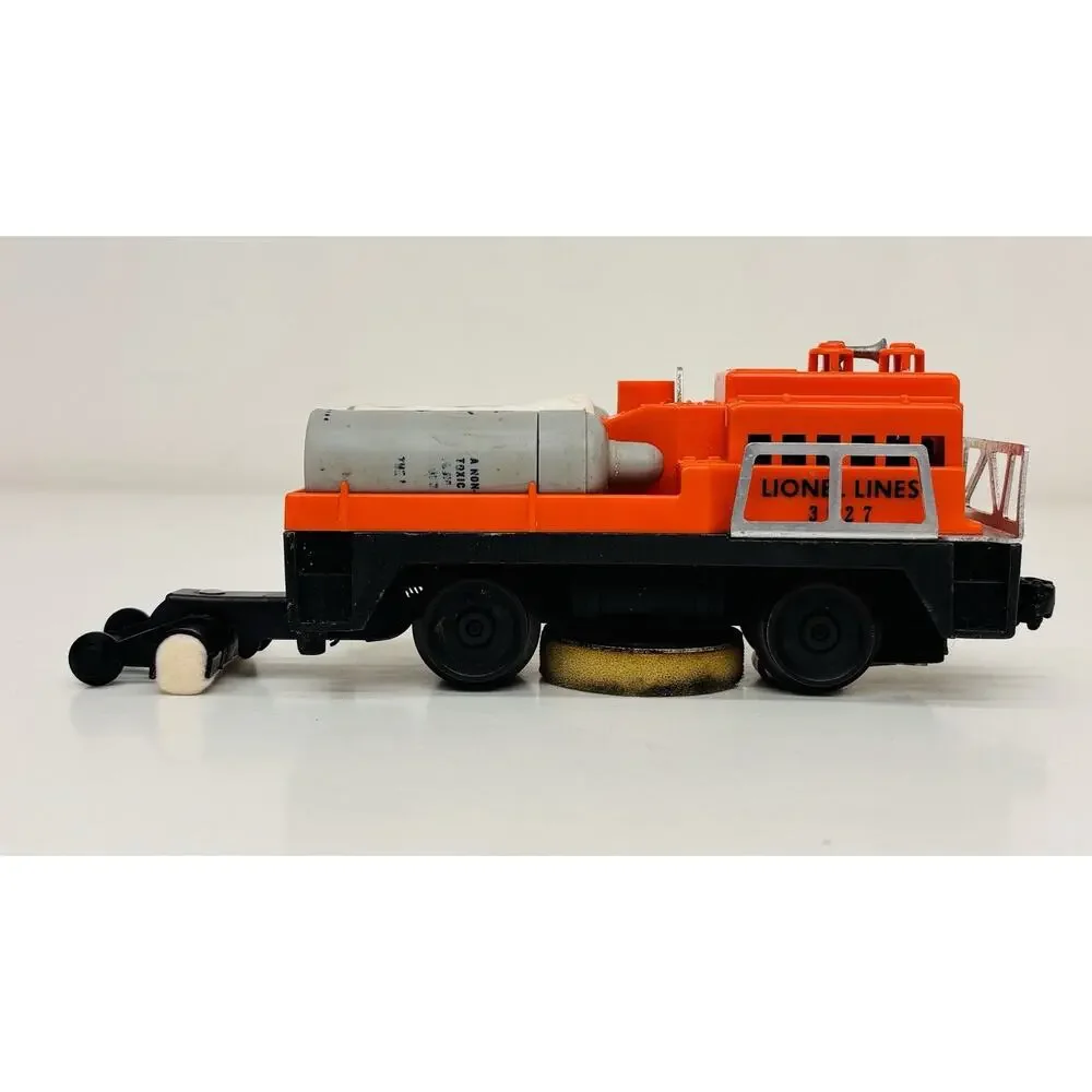 Lionel Postwar Track Cleaning Car 3927 w/ Bottles Instructions Original Box